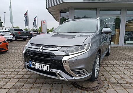 Mitsubishi Plug in Hybrid Outlander Outlander Plug-in Hybrid PLUS Intro-Paket 4WD