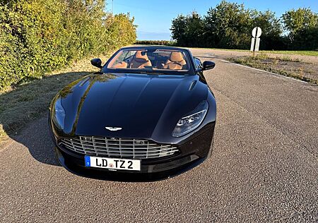 Aston Martin DB11 4.0 V8 Volante - Vollausstattung/8 Felgen