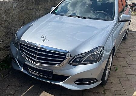 Mercedes-Benz E 200 CDI -