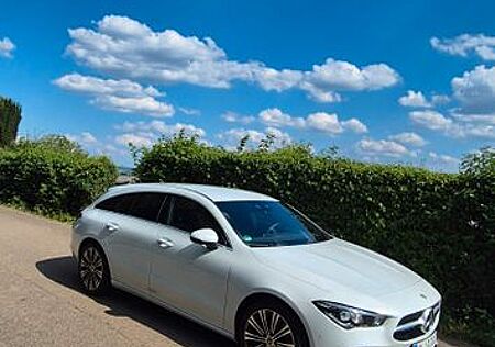 Mercedes-Benz CLA 180 Shooting Brake Leder Automatik Navigatio
