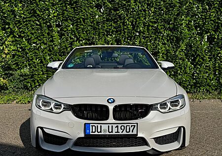 BMW M4 CABRIO -SCHECKHEFT -DEUTSCHES AUTO -KEIN OPF