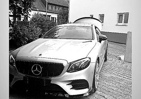 Mercedes-Benz E 400 4MATIC Autom. -