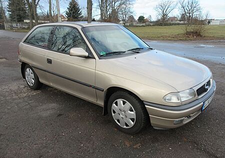 Opel Astra 1.4 GL GL