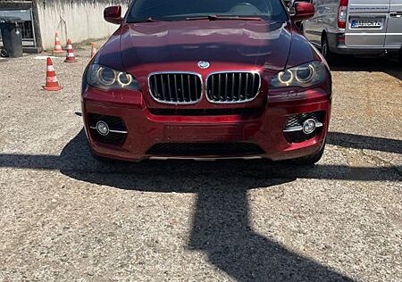 BMW X6 xDrive50i -
