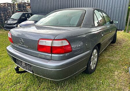 Opel Omega 2.2 16V. Benzin. TÜV.6.2027. Zahnriemen ne