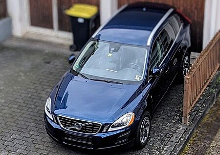 Volvo XC 60 XC60 2.4 AWD Geartronic Ocean Race