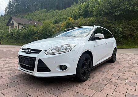 Ford Focus Turnier Sync Edition AHK