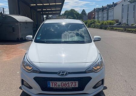 Hyundai i20 1.0 T-GDI 74kW DCT Active Style