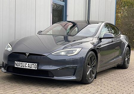 Tesla Model S Long Range FSD Yoke Winterräder