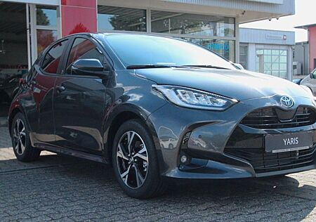 Toyota Yaris Hybrid Team D*Safety-*Winterpaket*Kamera