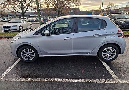 Peugeot 208 1.2 Style PureTech 82 Style