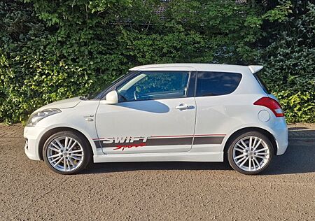 Suzuki Swift 1.6 Sport, 136PS, scheckheftgepflegt