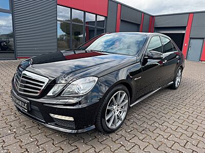 Mercedes-Benz E 63 AMG Panorama Exklusiv-Leder