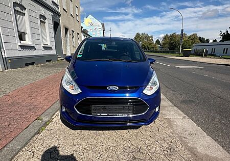 Ford B-Max Titanium
