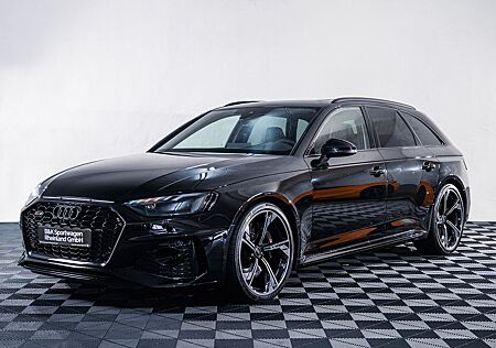 Audi RS4 2.9 TFSI Avant **RS-Essentials Paket**