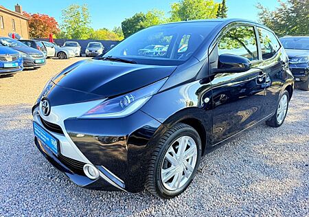 Toyota Aygo (X) Aygo (X) 1,0-l-VVT-i x-play