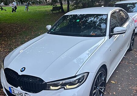 BMW 320 M Sport NEUWERTIG, 8 fach bereift