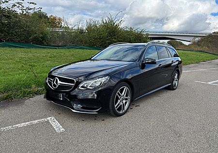 Mercedes-Benz E 220 BlueTEC T AVANTG. Auto AMG Packet