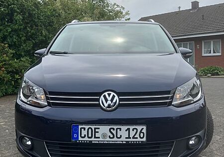 VW Touran Volkswagen 1.6 TDI,CUP, AHK, Navi, 7-Sitzer, SH