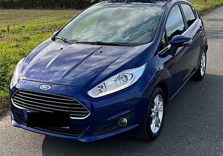 Ford Fiesta 1,5 TDCi 70kW Titanium - topgepflegt!