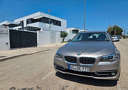 BMW 530d Touring A Luxury Line Individual