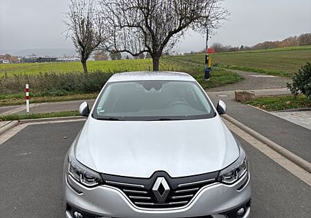 Renault Megane ENERGY TCe 130 Play Play