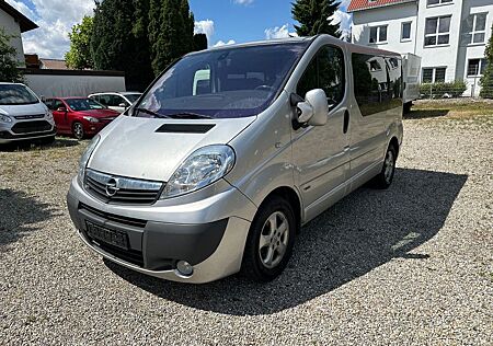 Opel Vivaro Tour 2.5 CDTI 8.Sitzer