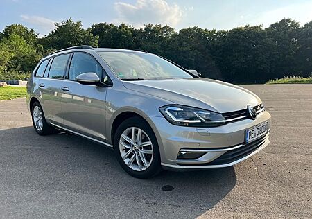 VW Golf Volkswagen VII 1 .6 TDI SCR DSG Navi, SHZ, ACC, 2 Hand