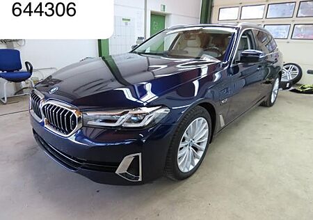 BMW 530 e Luxury Line LED+ Pano CockpProf HarmanKard