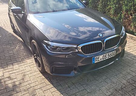 BMW 520d Touring A - Top gepflegt