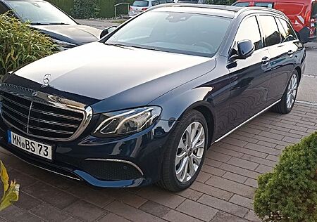 Mercedes-Benz E 400 E400d4M Dist Airm HUD Burm Standh Pano