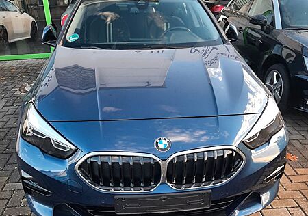 BMW 218i Gran Coupe Sport-Line Navi-LED-PDC-17"Alu