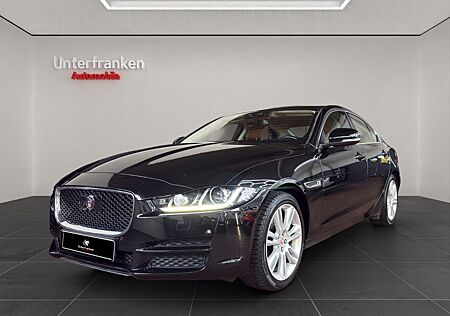 Jaguar XE Portfolio AWD-PANO-KAMERA-ACC-STANDHZ-MEMORY