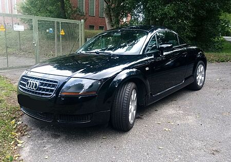 Audi TT Coupe 1.8T 110 kW -