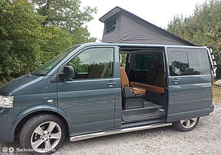 VW T5 Multivan Volkswagen mit Aufstelldach und Fahrradträger