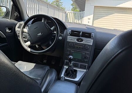 Ford Mondeo 2,2 TDCi 114 kW