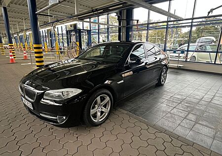 BMW 525d /Buissnes/Navi/BI-Xenon/Keyless/Automatik