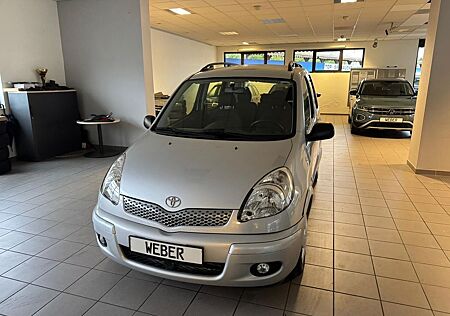 Toyota Yaris Verso 1.3 Sol Tüv Neu