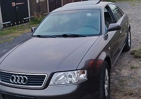 Audi A6 2.4 100kW -