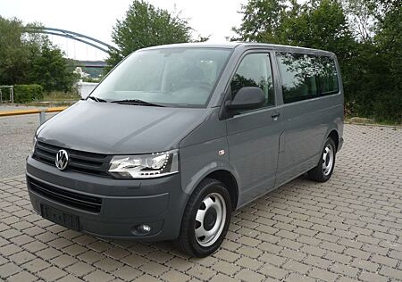 VW T5 Caravelle Volkswagen 8Sitze Klima AHK Sitzh Alu