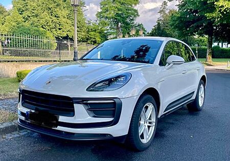 Porsche Macan 2.0 *Top Zustand*
