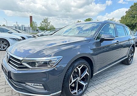 VW Passat Variant Volkswagen Passat Var 2.0TDI Elegance Virtual Leder Kamera