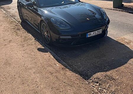 Porsche Panamera Turbo