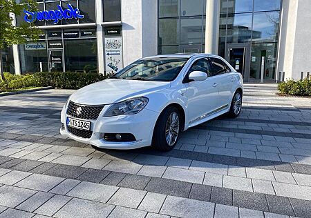 Suzuki Kizashi 2.4 SPORT CVT Allrad SPORT
