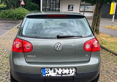 VW Golf Volkswagen 1.6 FSI Comfortline Automatik Comfortline