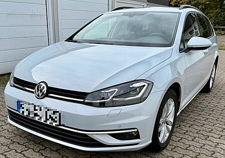 VW Golf Volkswagen Kombi 1.6 TDI BMT ACC DSG*StHZ* Comfortline