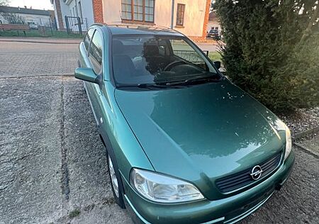 Opel Astra 1.6 - wenig Kilometer