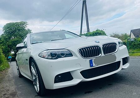 BMW 520d xDrive Touring TÜV neu M-Packet