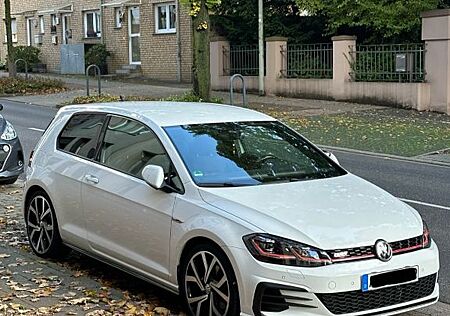 VW Golf Volkswagen 2.0 TSI GTI