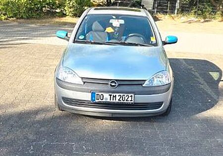 Opel Corsa 1.2 mit DAB Radio / Rückfahrkamera